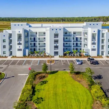 Incredible Apartment At Storey Lake Sl47312
